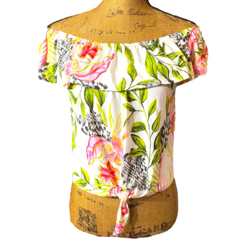 Pink Peony off the shoulder floral blouse Women’s size medium | ww3